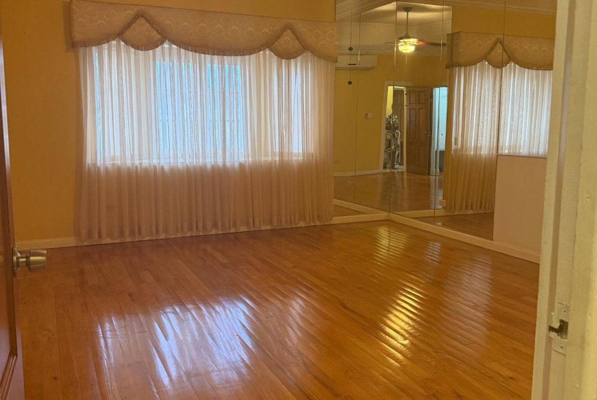 Twenty-First image of 7-9 Kingsway in Kingston 10, St. Andrew, Jamaica - property is For Sale