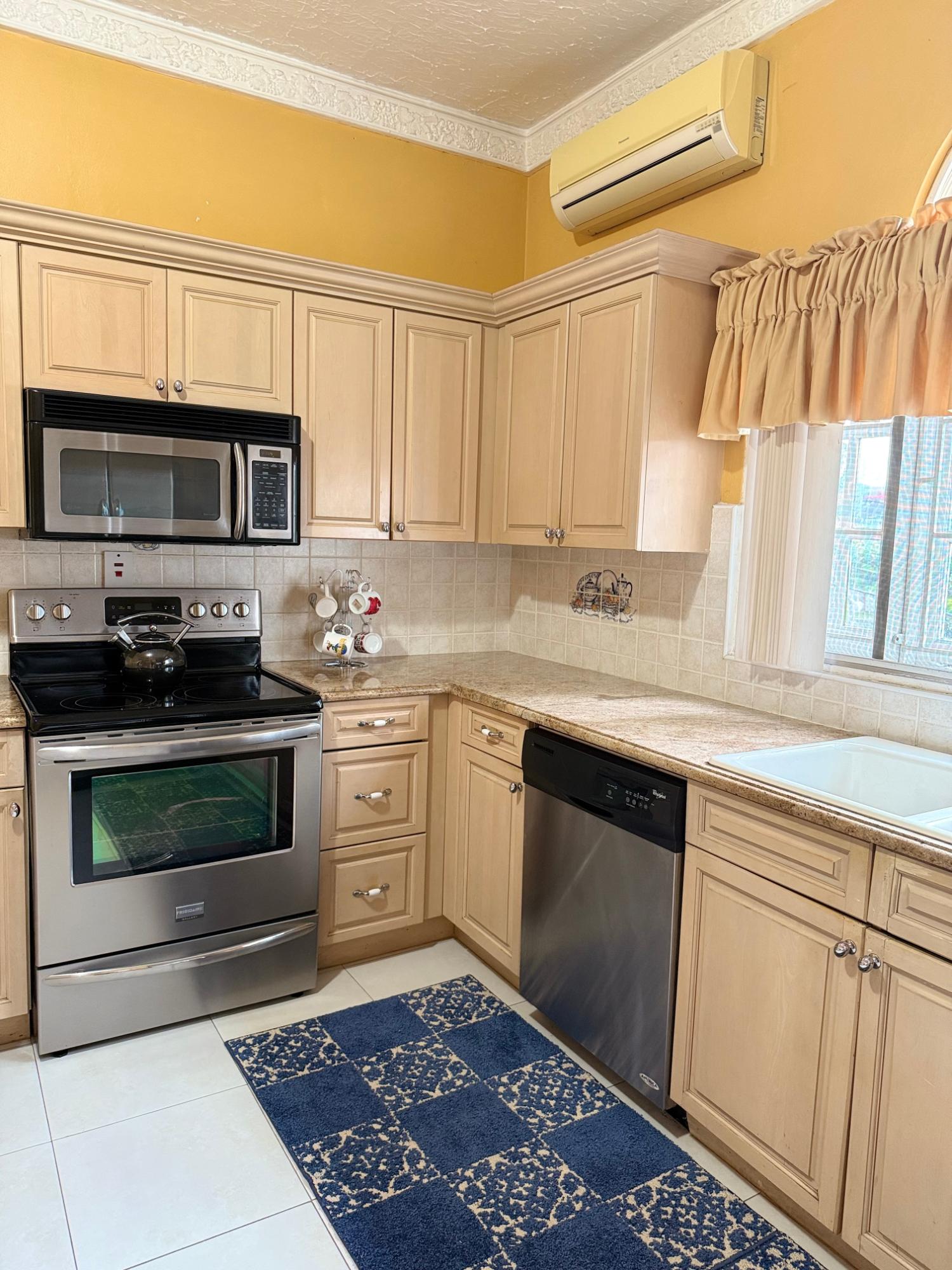 Spacious-2-Bedroom-Apartment-for-Sale-in-St.-Andrew-Jamaica-7-9-Kingsway Seventh image of 7-9 Kingsway in Kingston 10, St. Andrew, Jamaica - property is For Sale