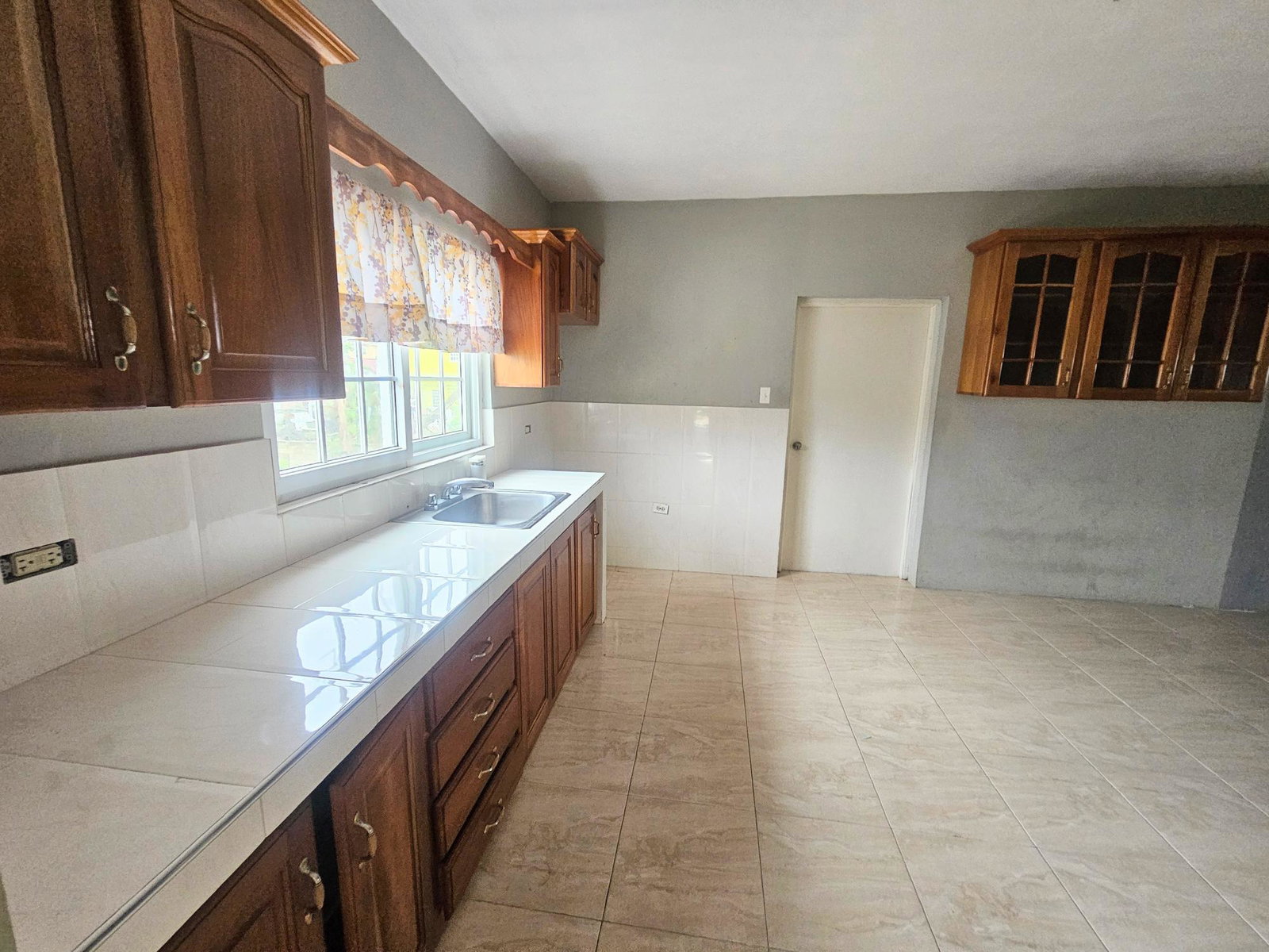 Twentieth image of 4-478 Coral Garden in Montego Bay, St. James, Jamaica - property is For Rent