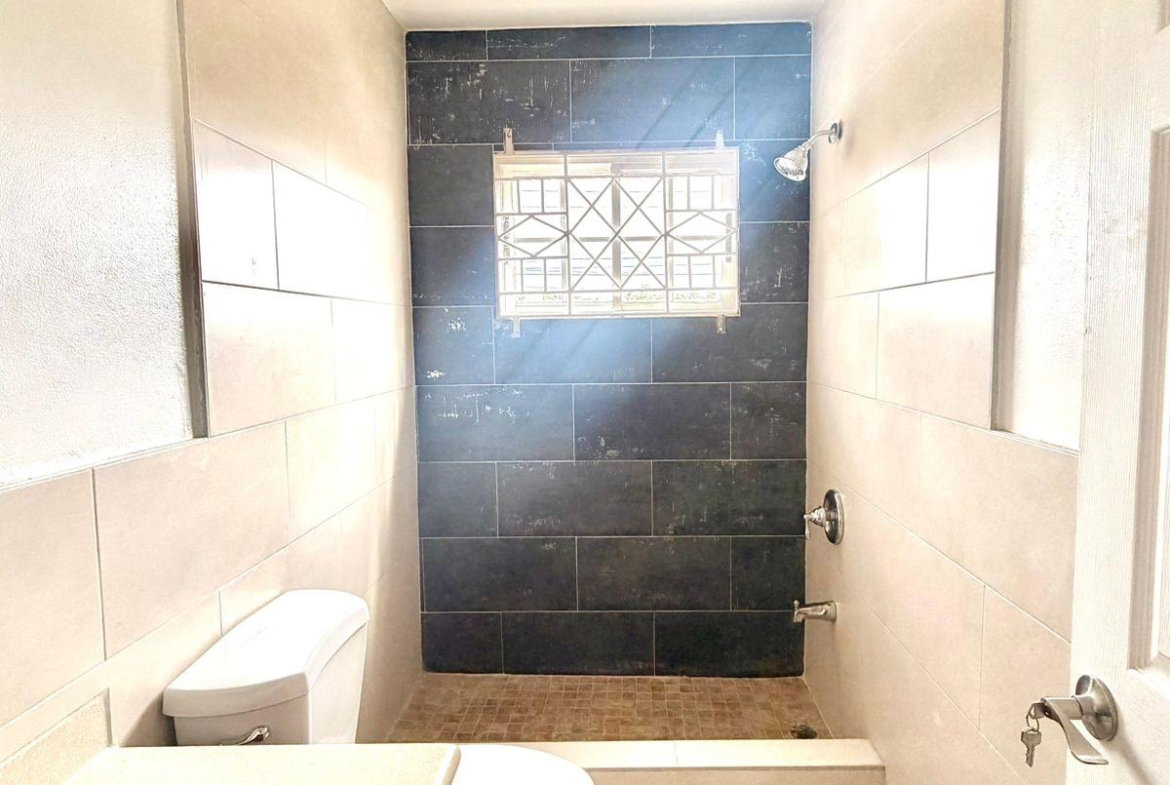 Fifth image of 229 Dolphin Close in Old Harbour, St. Catherine, Jamaica - property is For Rent