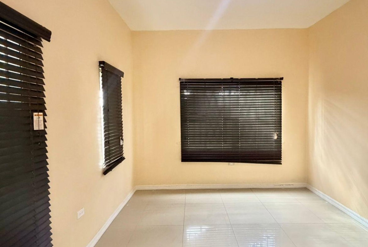 Sixth image of 229 Dolphin Close in Old Harbour, St. Catherine, Jamaica - property is For Rent