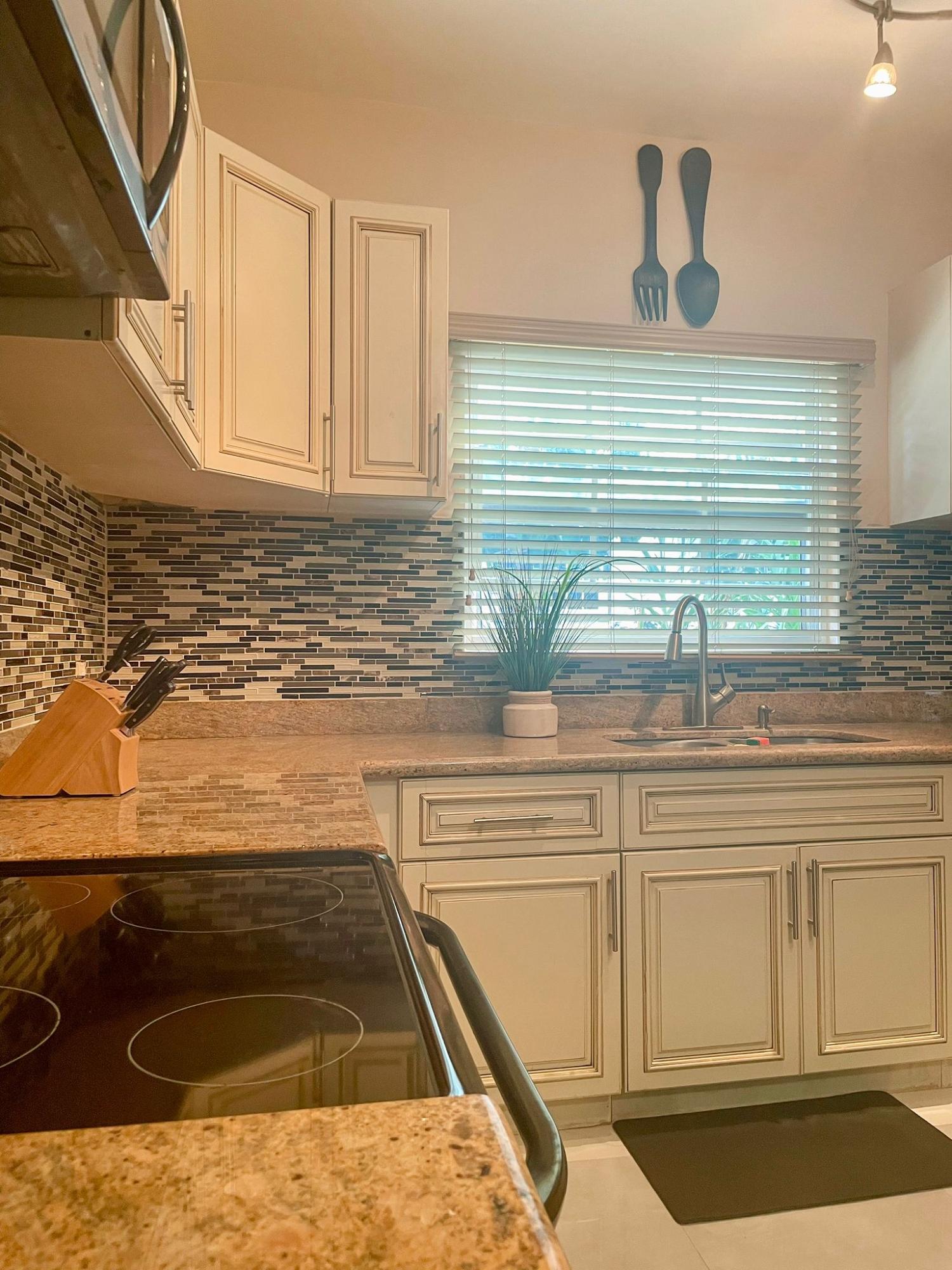 Spacious-3-Bedroom-Apartment-for-Rent-in-Westgate-Hills-Montego-Bay Twenty-Sixth image of 1-359 Westgate Hills in Westgate Hills, St. James, Jamaica - property is For Rent