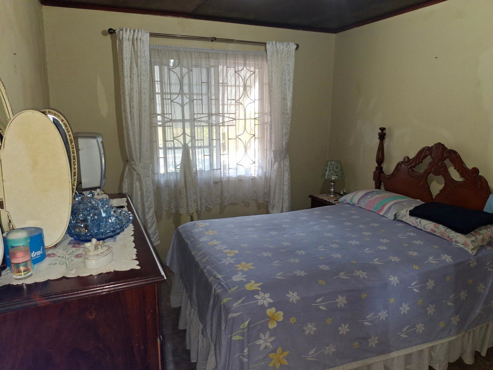 Fourth image of 680 Iron Circle in Mineral Heights, Clarendon, Jamaica - property is For Sale