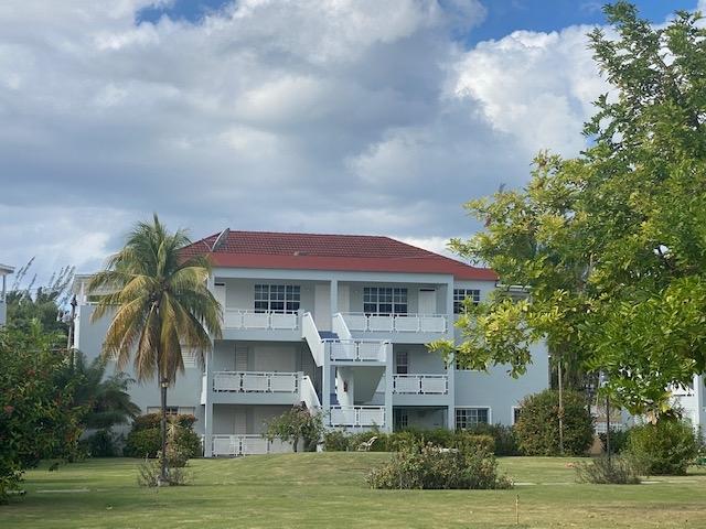 Twenty-First image of Pent/h e- Tony Hart Boulevard in Montego Bay, St. James, Jamaica - property is For Rent