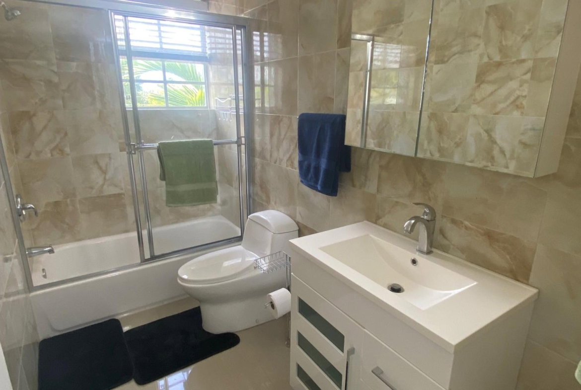 Tenth image of Pent/h e- Tony Hart Boulevard in Montego Bay, St. James, Jamaica - property is For Rent