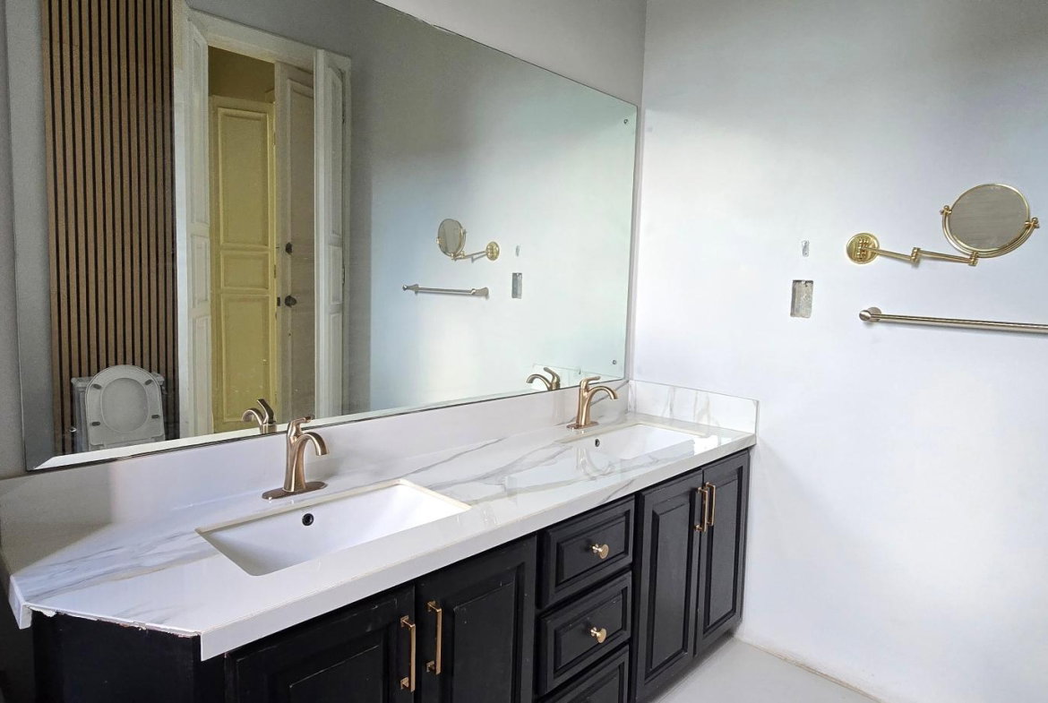 Fourteenth image of 145 Pines Boulevard, Kingston in Kingston 6, St. Andrew, Jamaica - property is For Rent