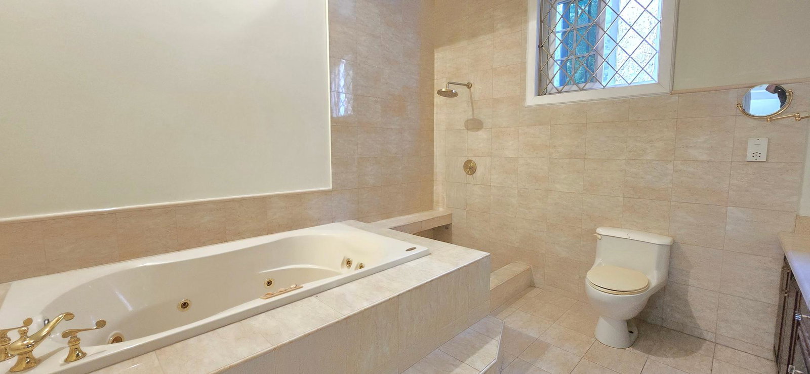 Fifth image of 145 Pines Boulevard, Kingston in Kingston 6, St. Andrew, Jamaica - property is For Rent