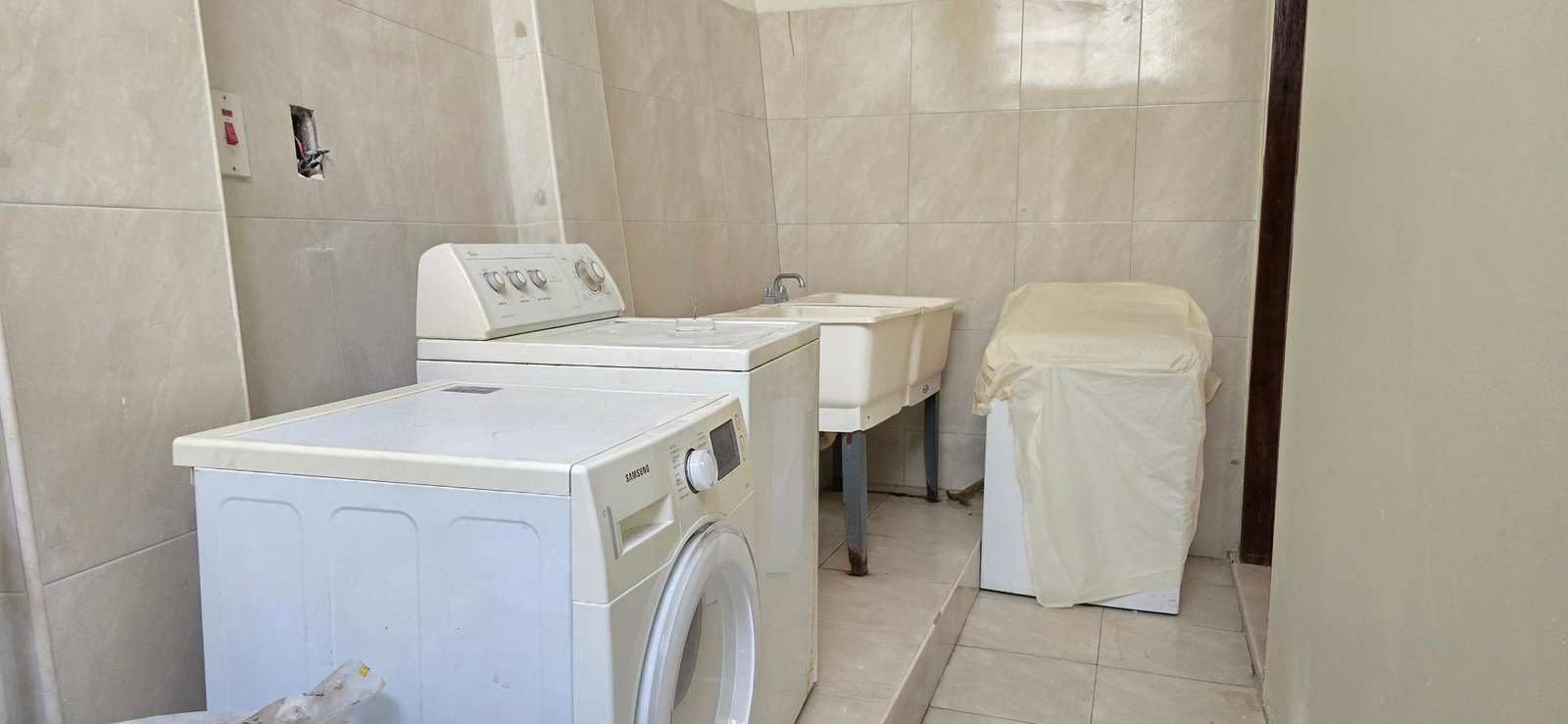 Tenth image of 145 Pines Boulevard, Kingston in Kingston 6, St. Andrew, Jamaica - property is For Rent