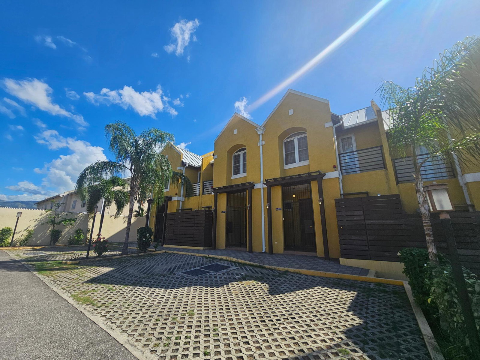 Second image of 3-3 Linstone Crescent in Kingston 6, St. Andrew, Jamaica - property is For Rent