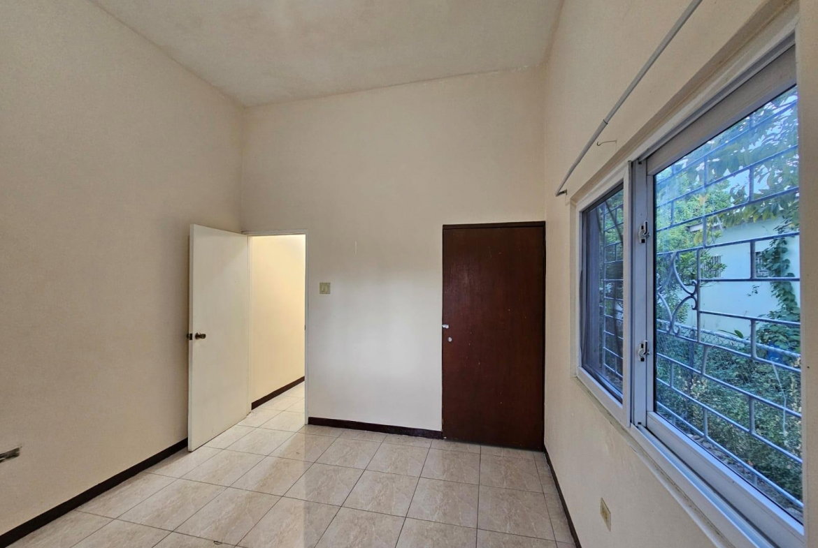 Eleventh image of Laurel Drive in Kingston 10, St. Andrew, Jamaica - property is For Rent