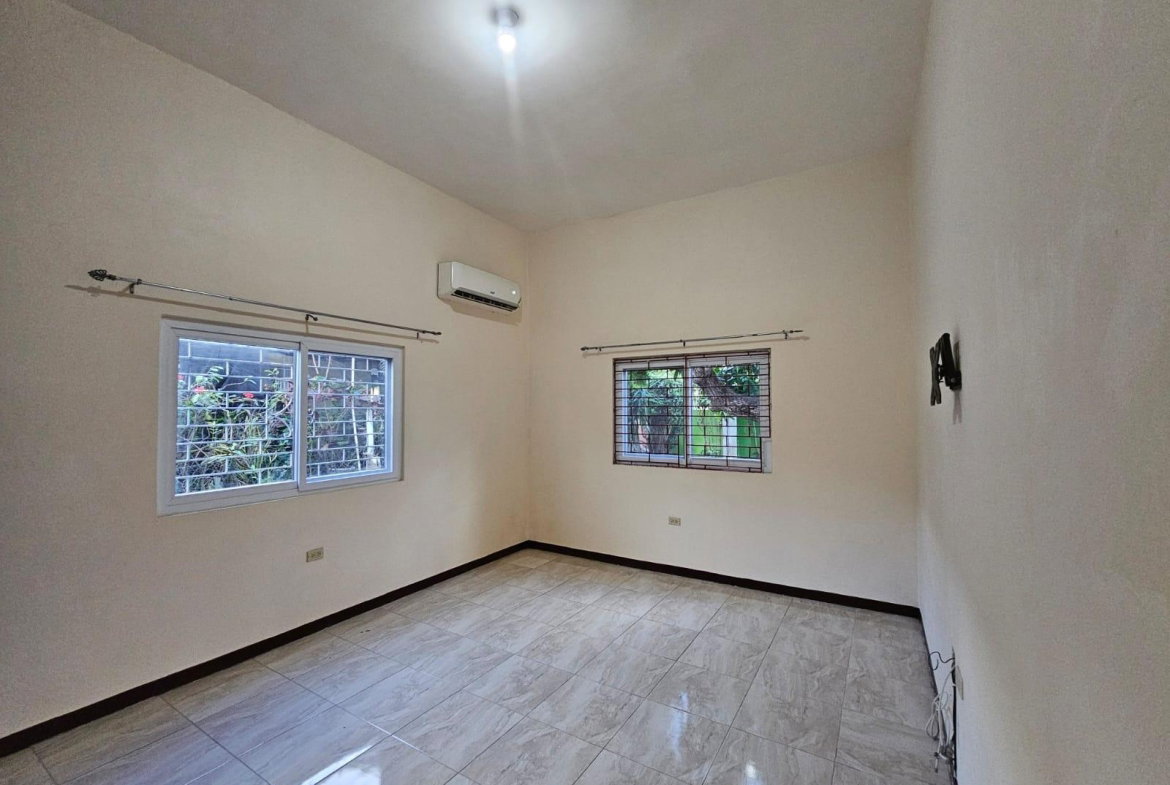 Tenth image of Laurel Drive in Kingston 10, St. Andrew, Jamaica - property is For Rent