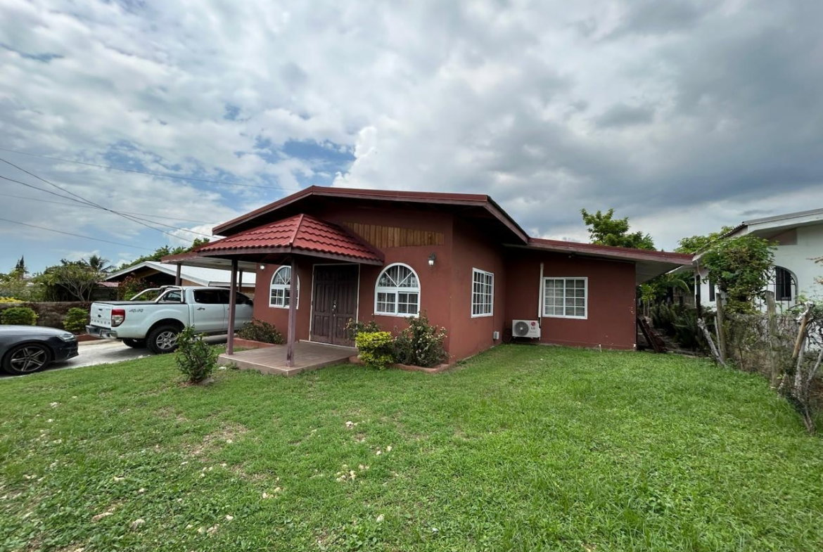 Sixth image of 38 Roehampton Close in Kingston 19, St. Andrew, Jamaica - property is For Sale