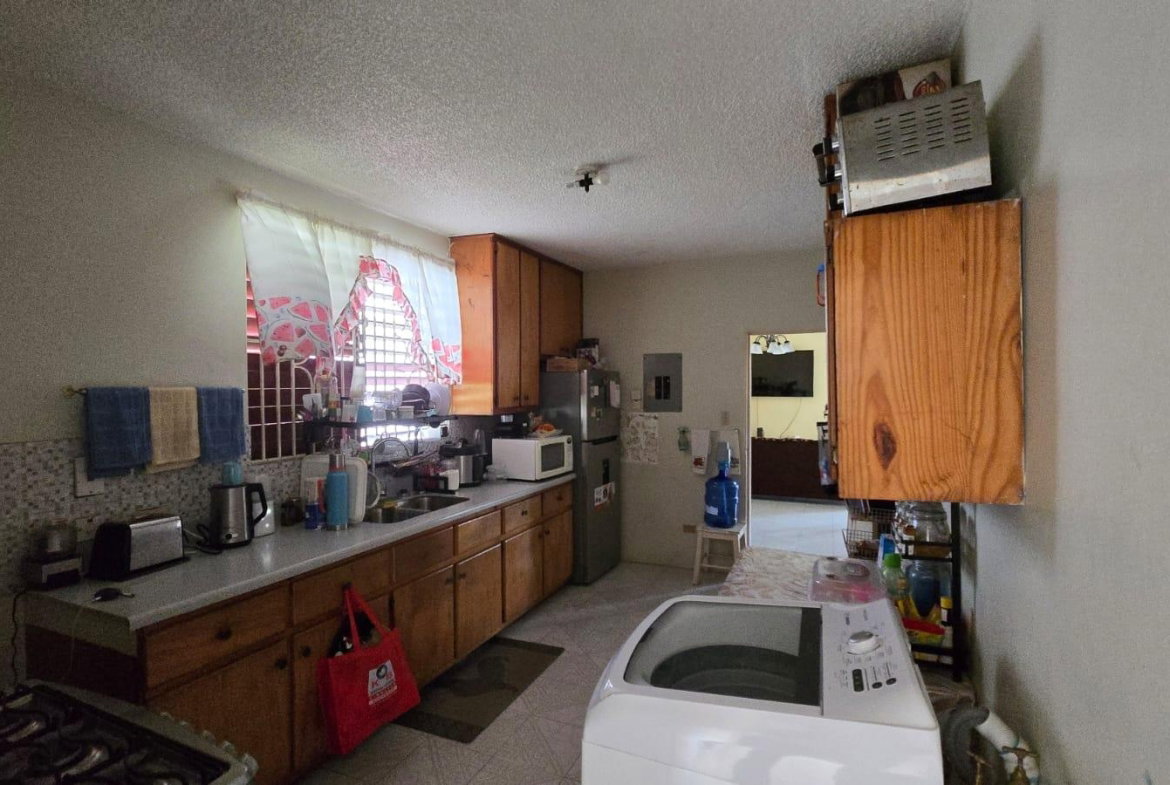 Tenth image of 23 Barbican Avenue in Kingston 6, St. Andrew, Jamaica - property is For Rent