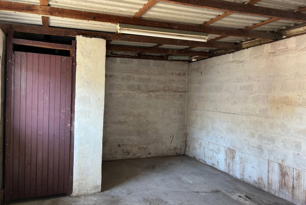 Nineteenth image of 1 Roehampton Mews in Kingston 19, St. Andrew, Jamaica - property is For Sale