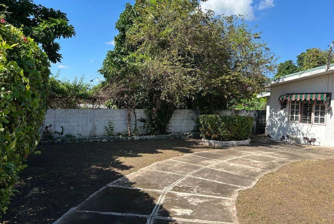 Third image of 1 Roehampton Mews in Kingston 19, St. Andrew, Jamaica - property is For Sale