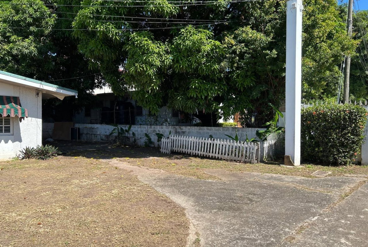 Fourth image of 1 Roehampton Mews in Kingston 19, St. Andrew, Jamaica - property is For Sale