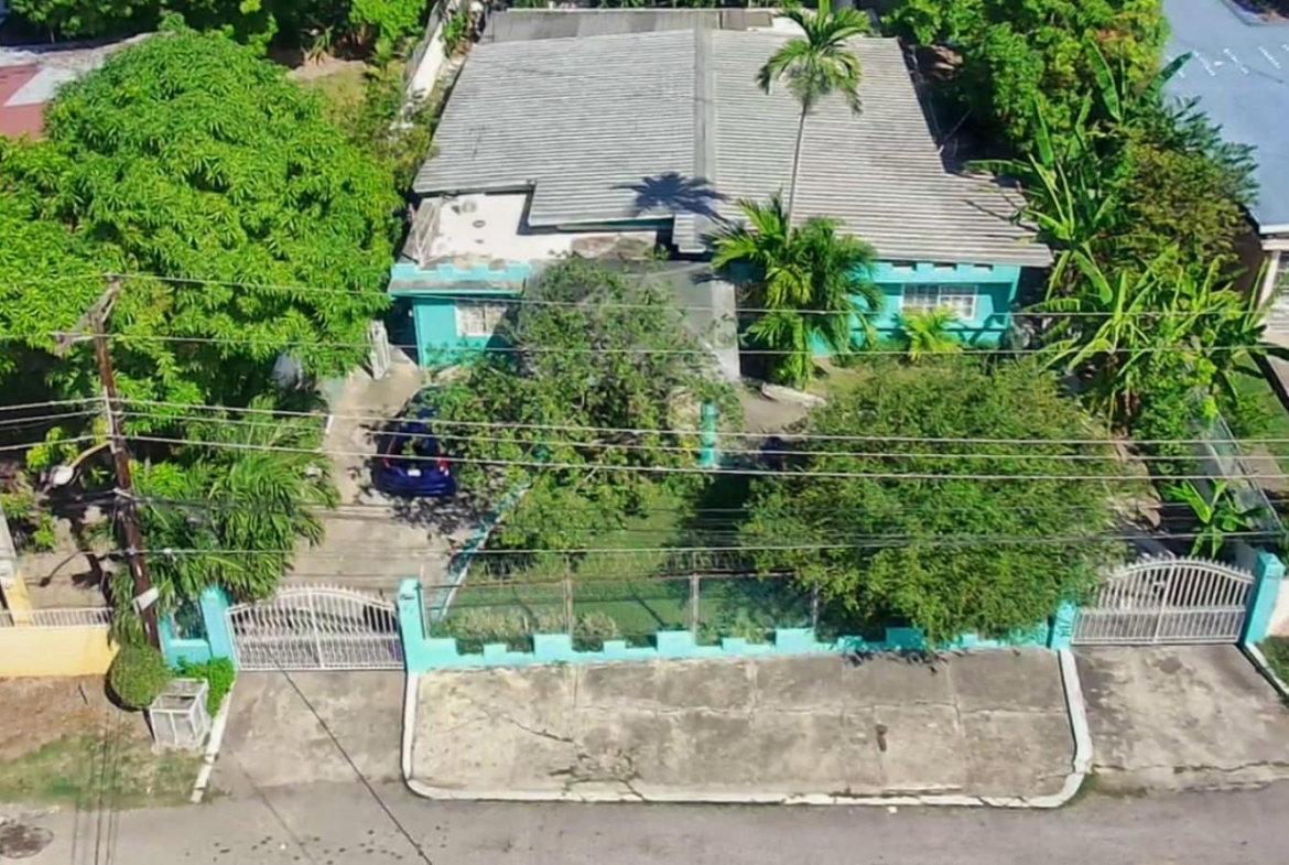 Eighteenth image of 42 Druesdale Avenue in Kingston 19, St. Andrew, Jamaica - property is For Sale