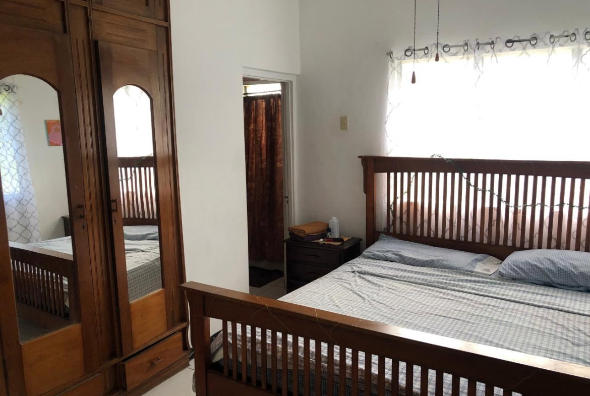 Twelfth image of 27 Elmwood Terrace in Kingston 19, St. Andrew, Jamaica - property is For Sale