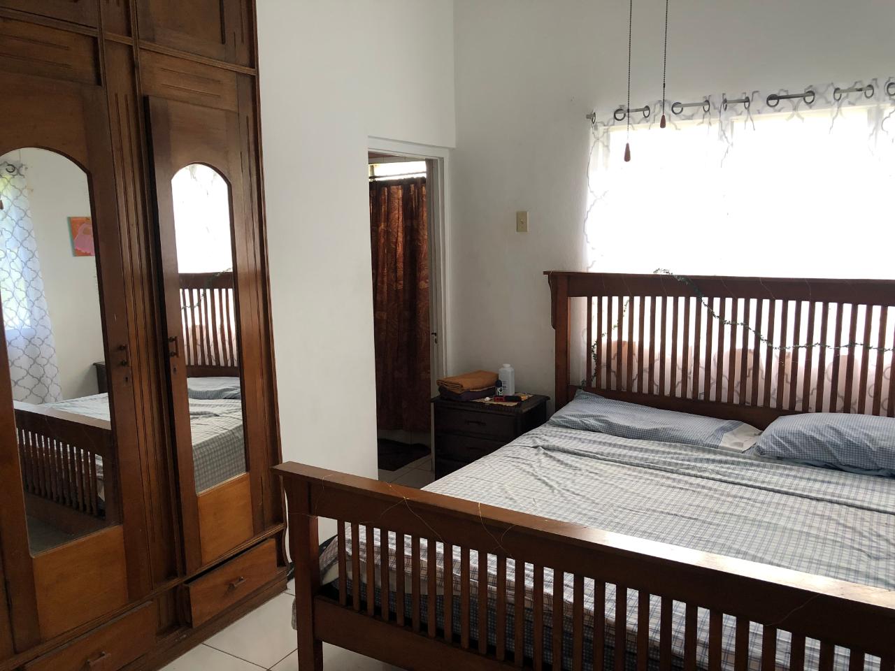 Twelfth image of 27 Elmwood Terrace in Kingston 19, St. Andrew, Jamaica - property is For Sale