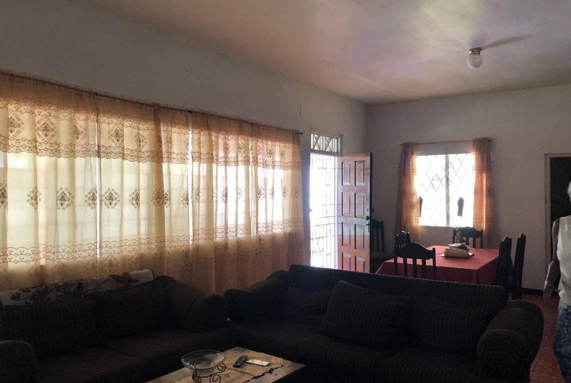 Ninth image of 27 Elmwood Terrace in Kingston 19, St. Andrew, Jamaica - property is For Sale