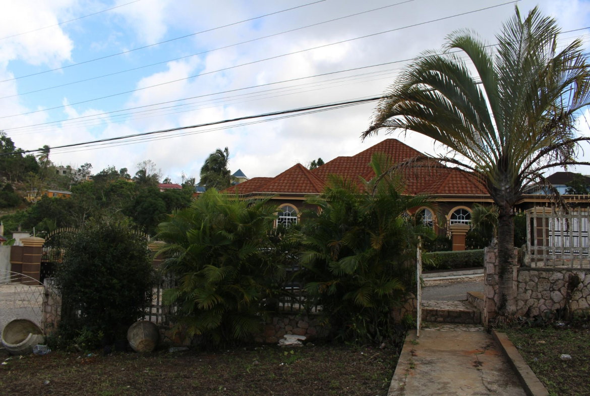 Seventeenth image of 5 Hopeton Gardens in Mandeville, Manchester, Jamaica - property is For Sale