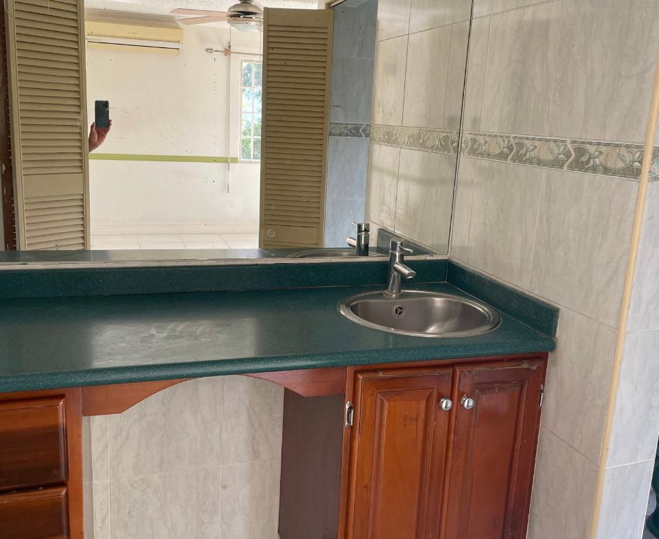 Ninth image of 118 East Mountain Pride in Kingston 6, St. Andrew, Jamaica - property is For Rent