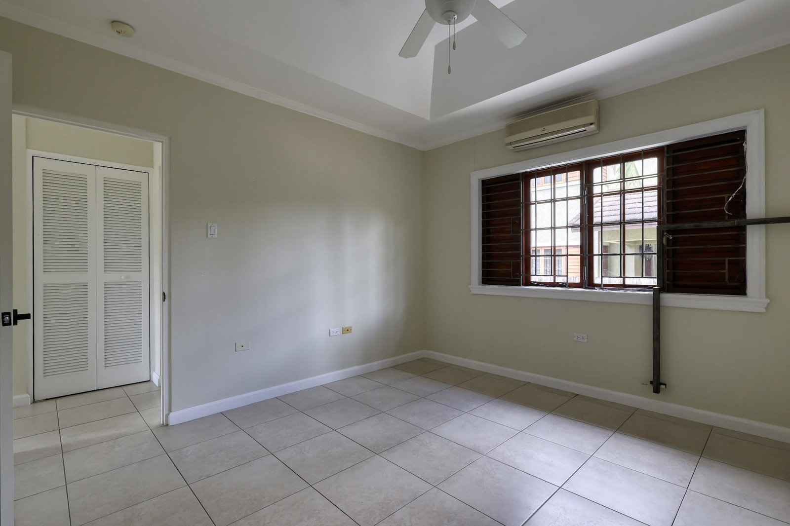 Eighteenth image of 11 Waterworks Road in Kingston 8, St. Andrew, Jamaica - property is For Rent