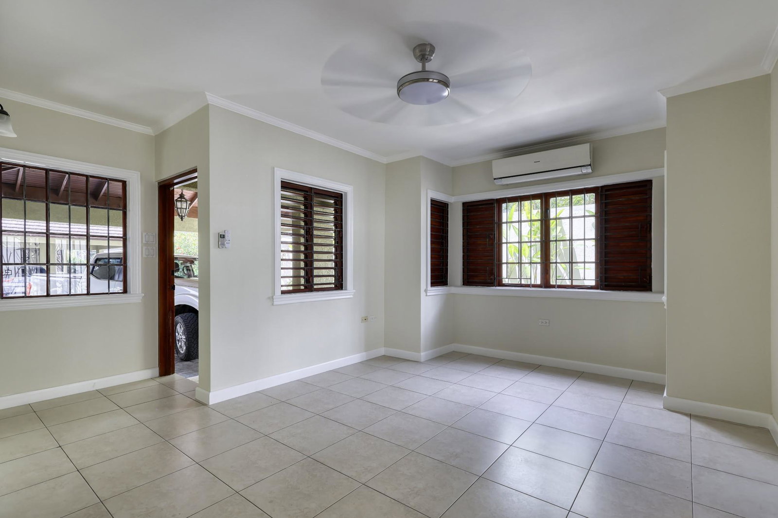 Twenty-Sixth image of 11 Waterworks Road in Kingston 8, St. Andrew, Jamaica - property is For Rent