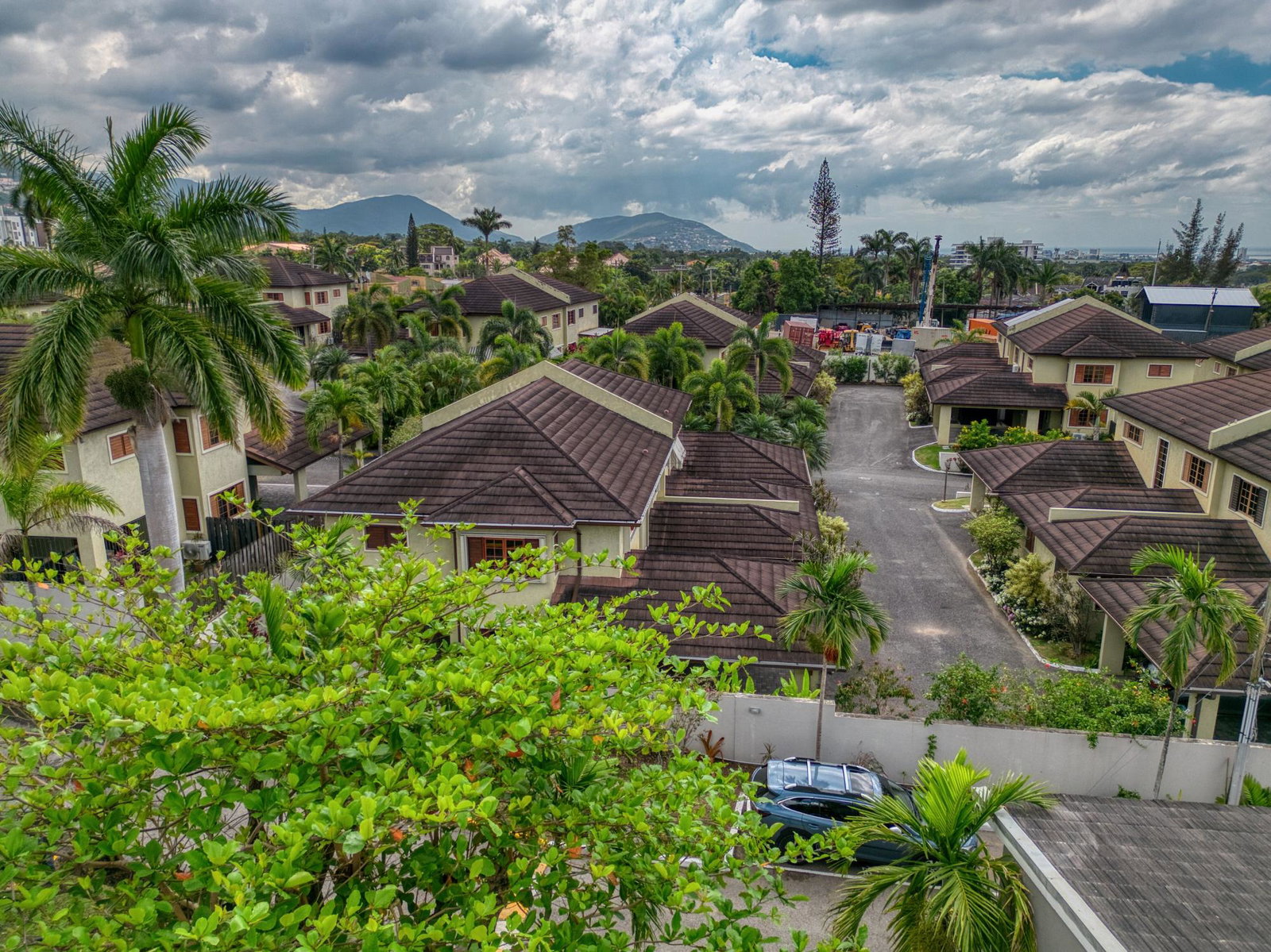 Fourth image of 11 Waterworks Road in Kingston 8, St. Andrew, Jamaica - property is For Rent