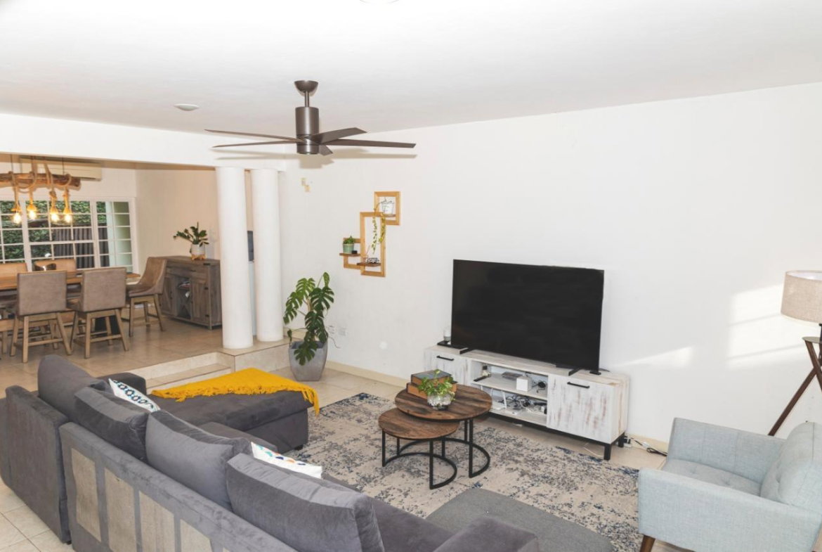 Third image of 7-4 Clieveden Avenue in Kingston 6, St. Andrew, Jamaica - property is For Rent