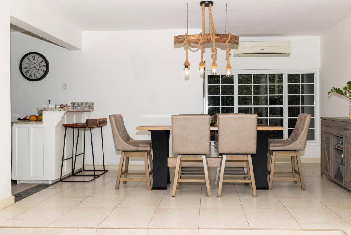 Sixth image of 7-4 Clieveden Avenue in Kingston 6, St. Andrew, Jamaica - property is For Rent