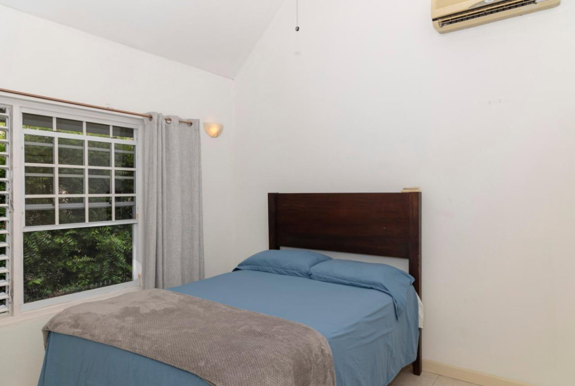 Eighth image of 7-4 Clieveden Avenue in Kingston 6, St. Andrew, Jamaica - property is For Rent