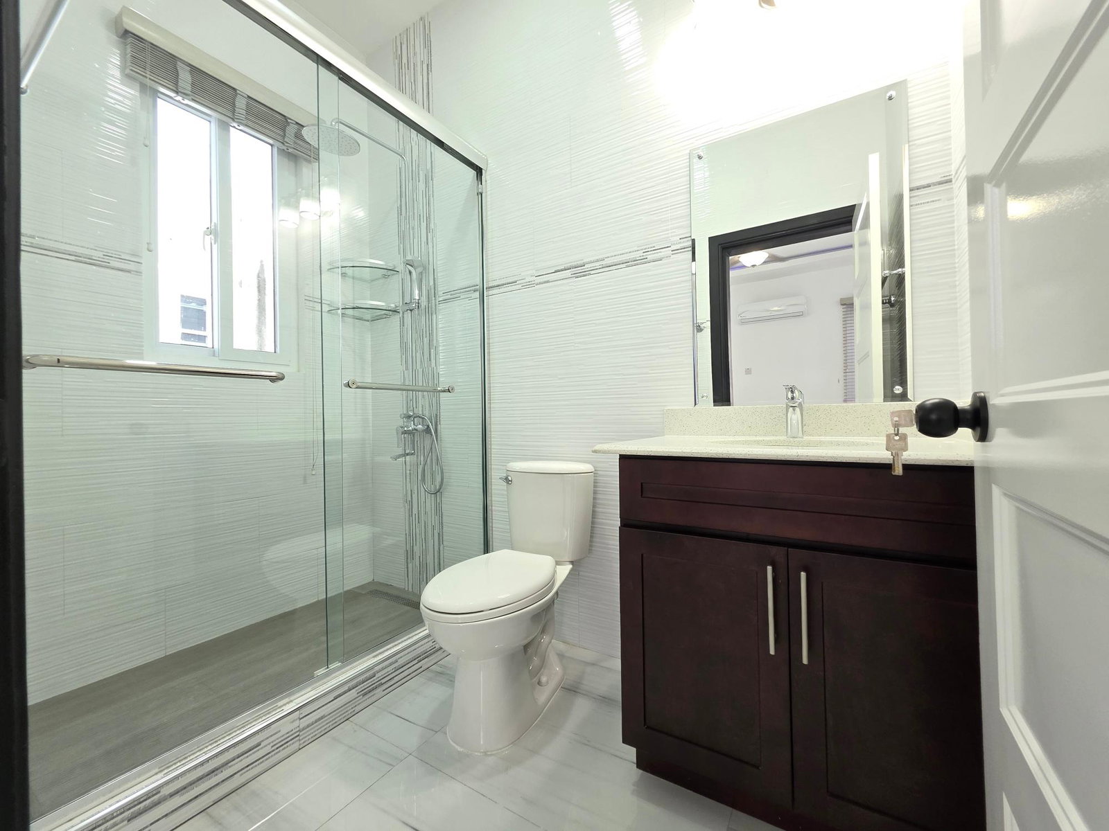 Eleventh image of 11-9 Halifax Ave in Kingston 6, St. Andrew, Jamaica - property is For Rent