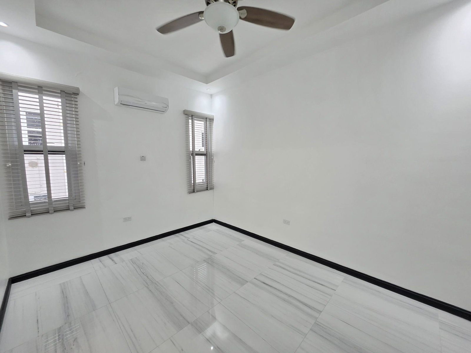 Thirteenth image of 11-9 Halifax Ave in Kingston 6, St. Andrew, Jamaica - property is For Rent