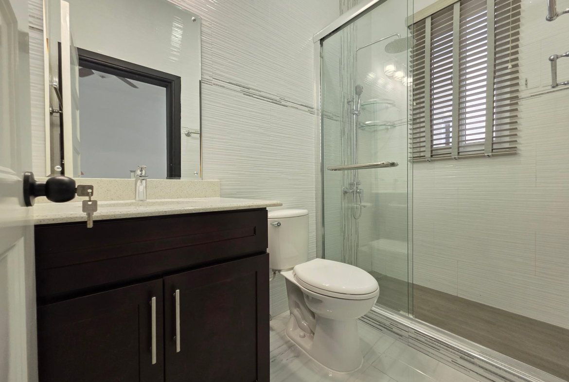 Seventeenth image of 11-9 Halifax Ave in Kingston 6, St. Andrew, Jamaica - property is For Rent