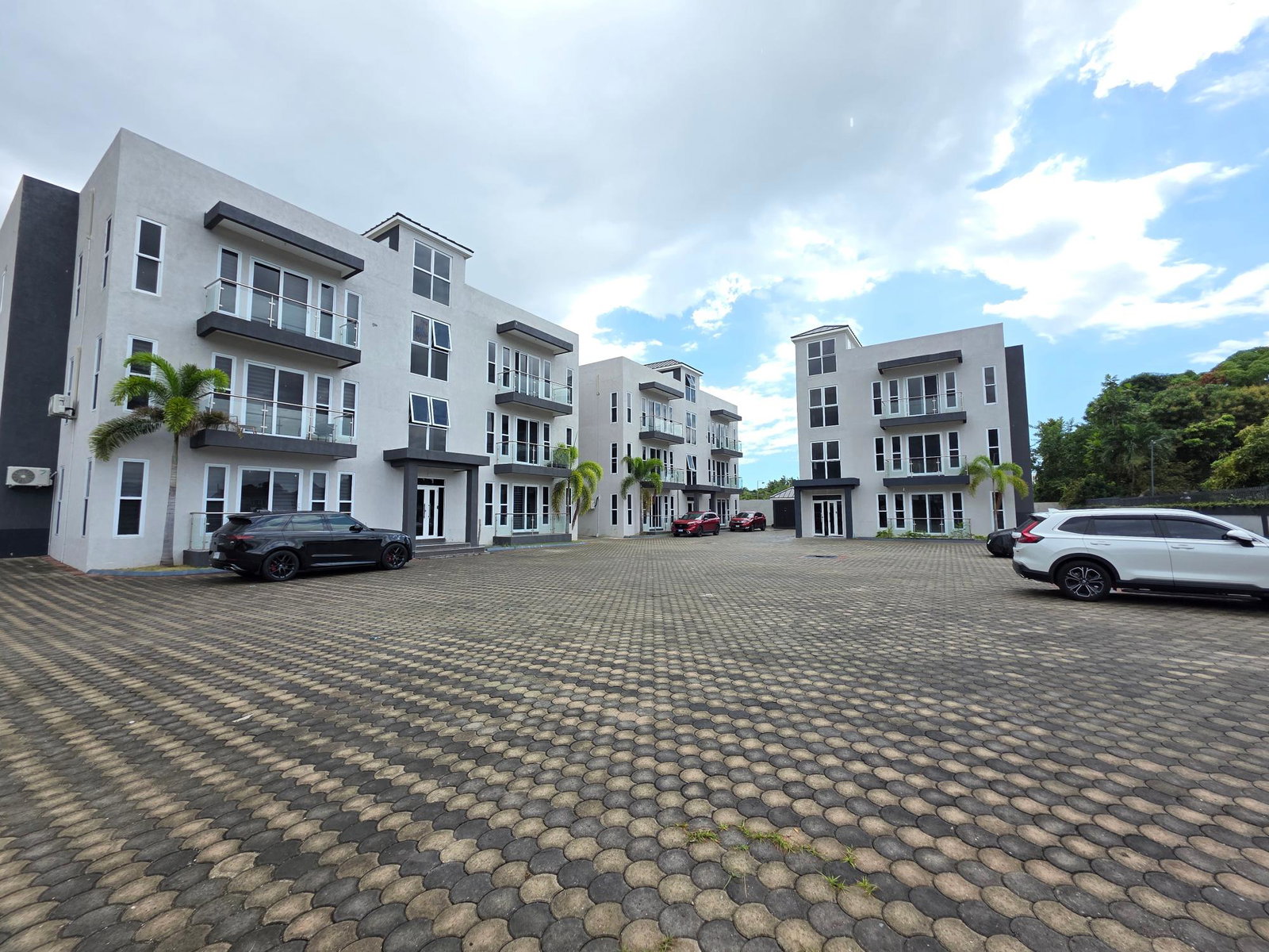 Twenty-Sixth image of 11-9 Halifax Ave in Kingston 6, St. Andrew, Jamaica - property is For Rent