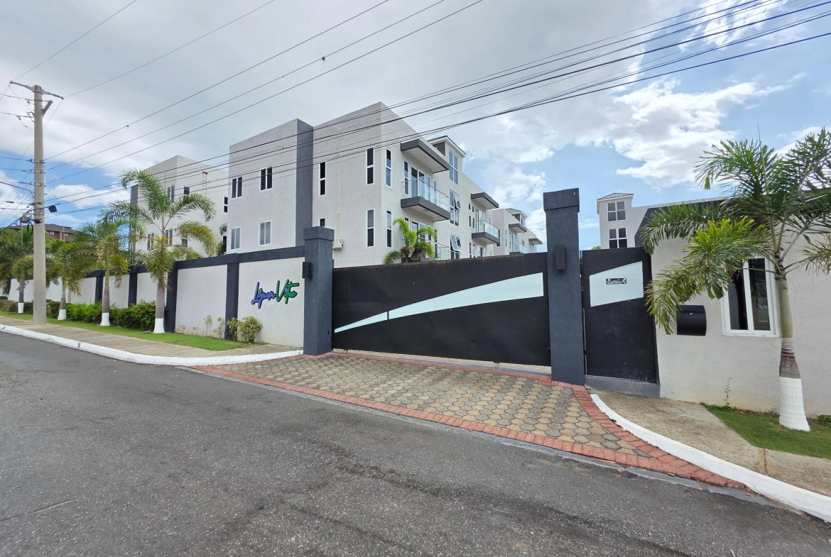 Twenty-Seventh image of 11-9 Halifax Ave in Kingston 6, St. Andrew, Jamaica - property is For Rent