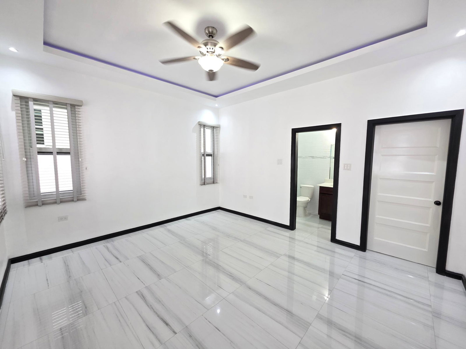 Eighth image of 11-9 Halifax Ave in Kingston 6, St. Andrew, Jamaica - property is For Rent