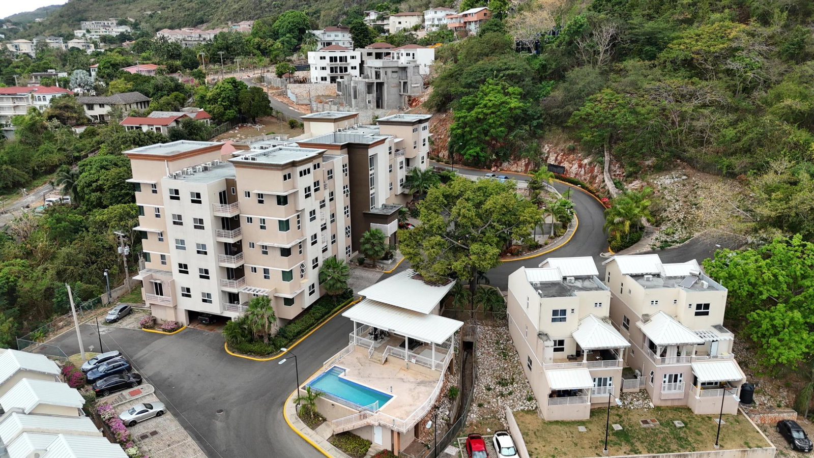 Unfurnished-Studio-Apartment-for-Rent-in-Red-Hills-St.-Andrew-Jamaica Second image of 38- 3 Forest Ridge, Red Hills in Kingston 19, St. Andrew, Jamaica - property is For Rent
