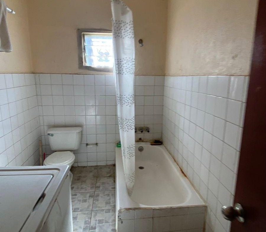 Tenth image of 6 Nelson Street in May Pen, Clarendon, Jamaica - property is For Sale