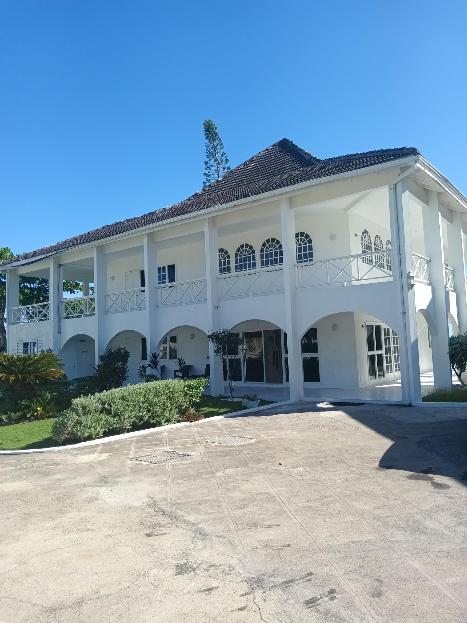 Vue-Sur-La-Mer-Resort-–-Oceanfront-Luxury-Estate-for-Rent-in-Ocho-Rios-Jamaica Fifth image of C-11 Beach Road in Mammee Bay, St. Ann, Jamaica - property is For Rent