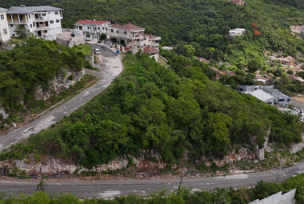 First image of 6 Throne Circle in Kingston 19, St. Andrew, Jamaica - property is For Sale