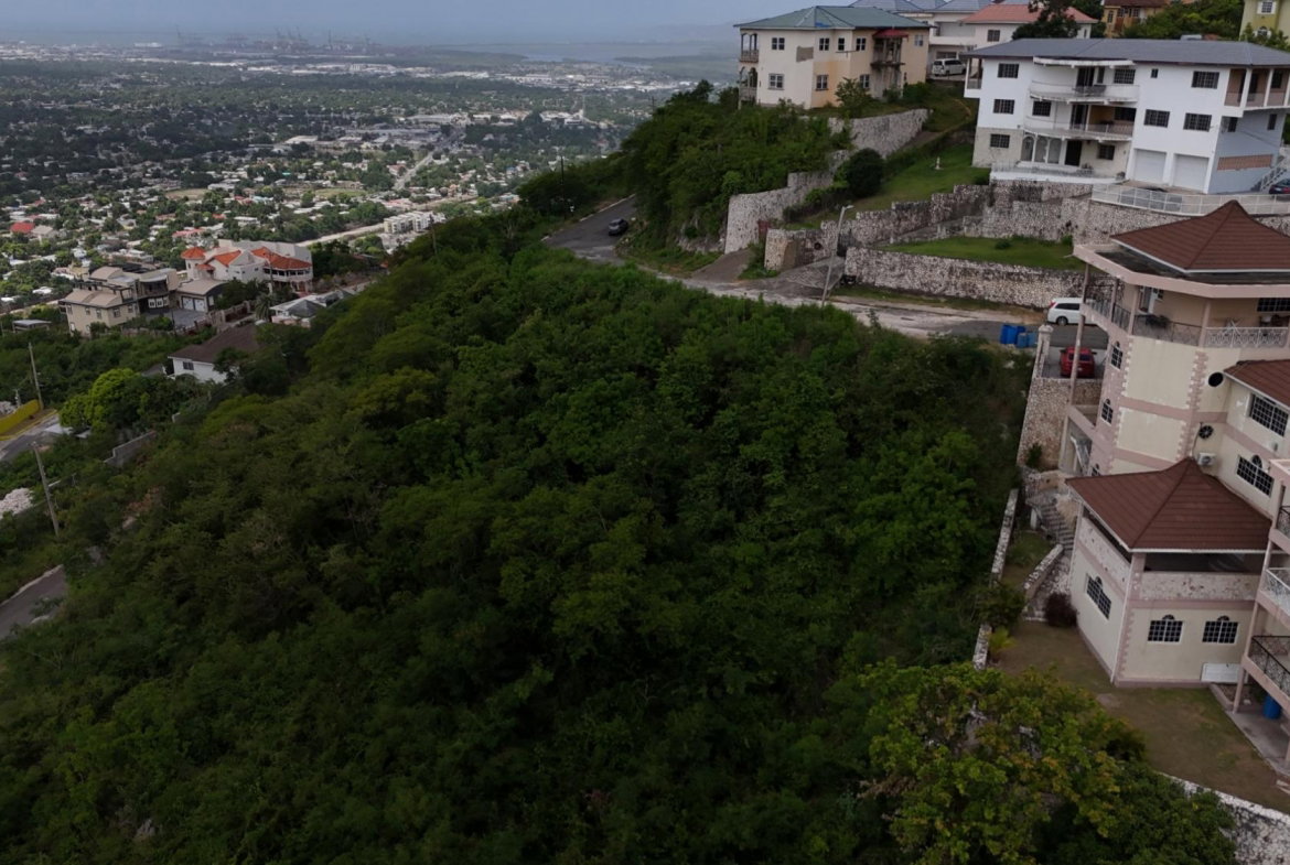 Third image of 6 Throne Circle in Kingston 19, St. Andrew, Jamaica - property is For Sale