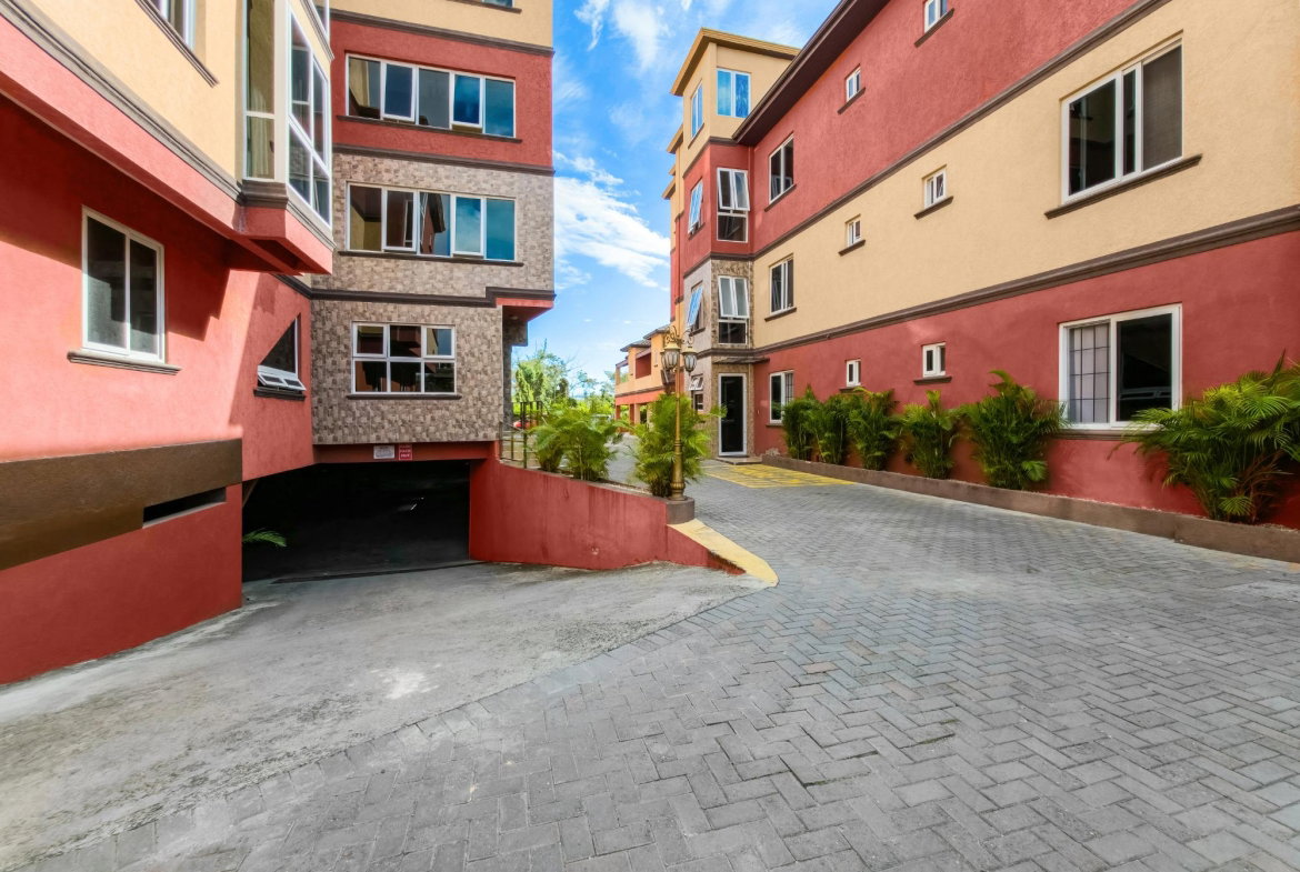 Tenth image of 29-9-11 Washington Drive in Kingston 10, St. Andrew, Jamaica - property is For Sale