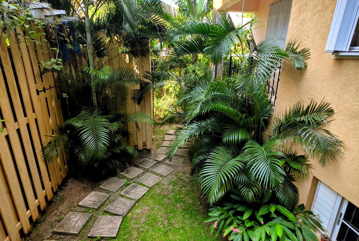 Fifth image of 18-20 Wellington Drive, Kingsto in Kingston 6, St. Andrew, Jamaica - property is For Sale