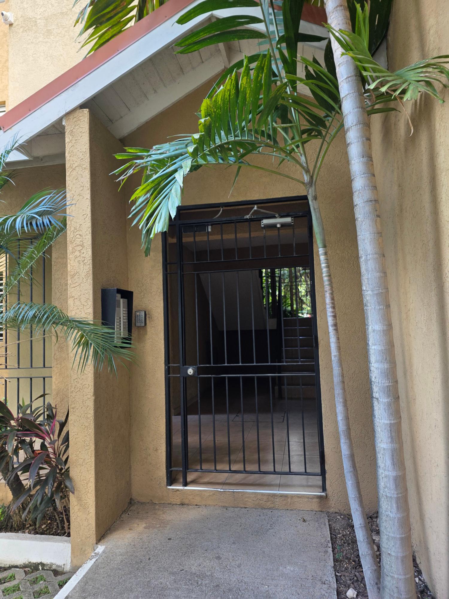 Ninth image of 18-20 Wellington Drive, Kingsto in Kingston 6, St. Andrew, Jamaica - property is For Sale