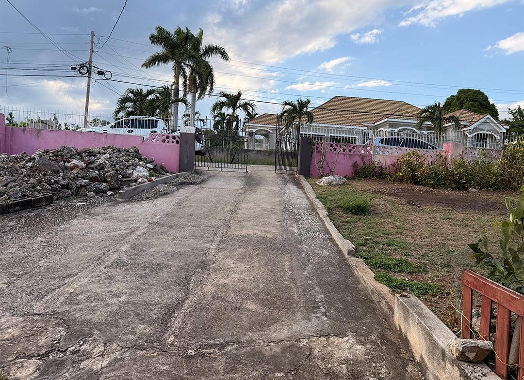 Second image of 1225 st Martin Road in Green Acres, St. Catherine, Jamaica - property is For Sale