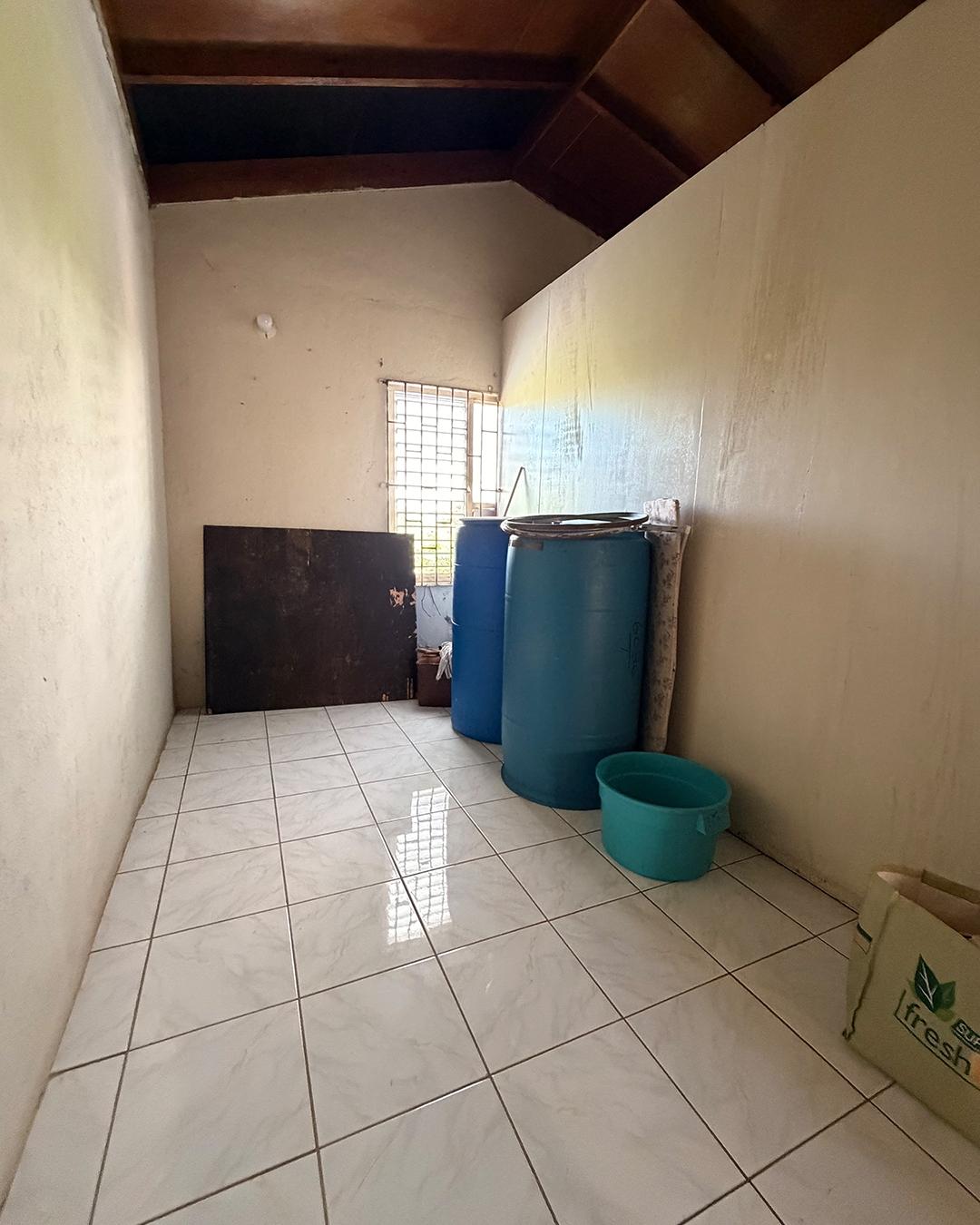 1225-St-Martin-Road-St.-Catherine-Jamaica-4-Bedroom-Renovation-Opportunity-on-Spacious-Fruit-Tree-Lot Sixth image of 1225 st Martin Road in Green Acres, St. Catherine, Jamaica - property is For Sale