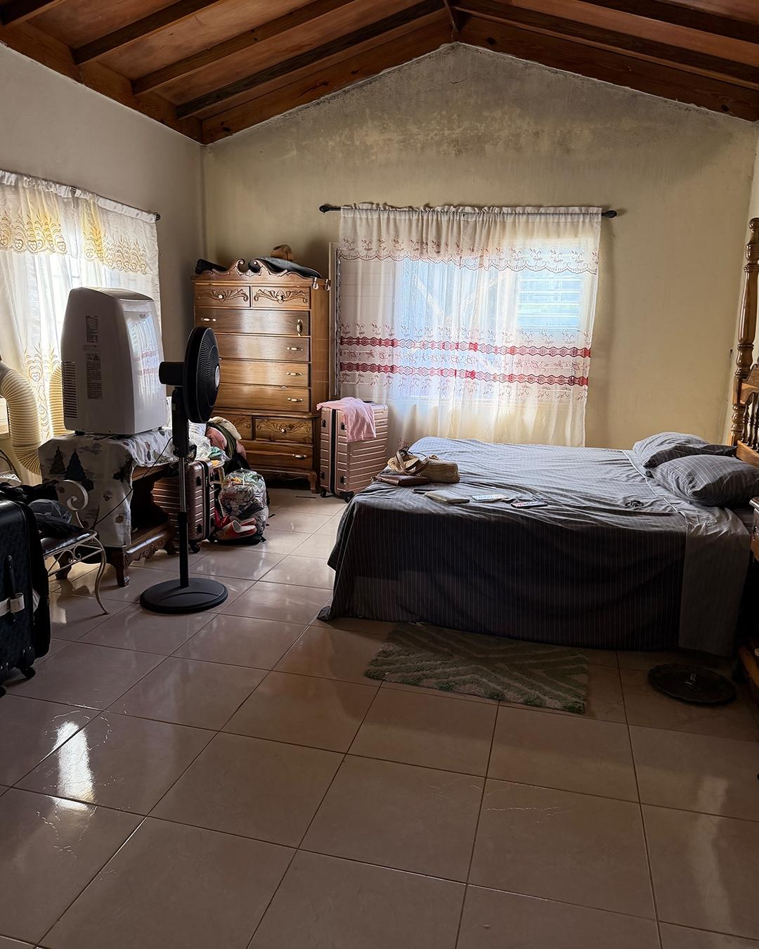 1225-St-Martin-Road-St.-Catherine-Jamaica-4-Bedroom-Renovation-Opportunity-on-Spacious-Fruit-Tree-Lot Eighth image of 1225 st Martin Road in Green Acres, St. Catherine, Jamaica - property is For Sale