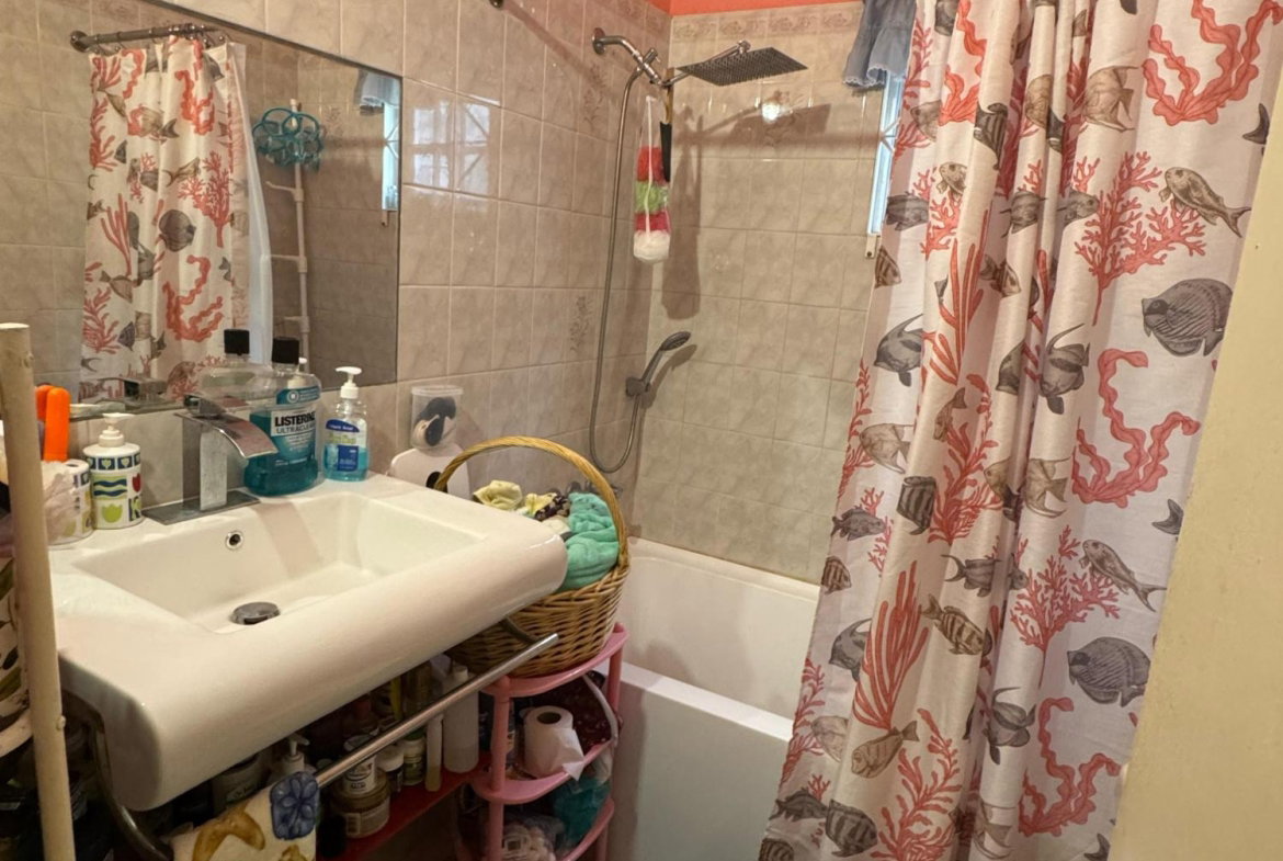 Twelfth image of 168 4 West, Greater Portmore in Greater Portmore, St. Catherine, Jamaica - property is For Sale